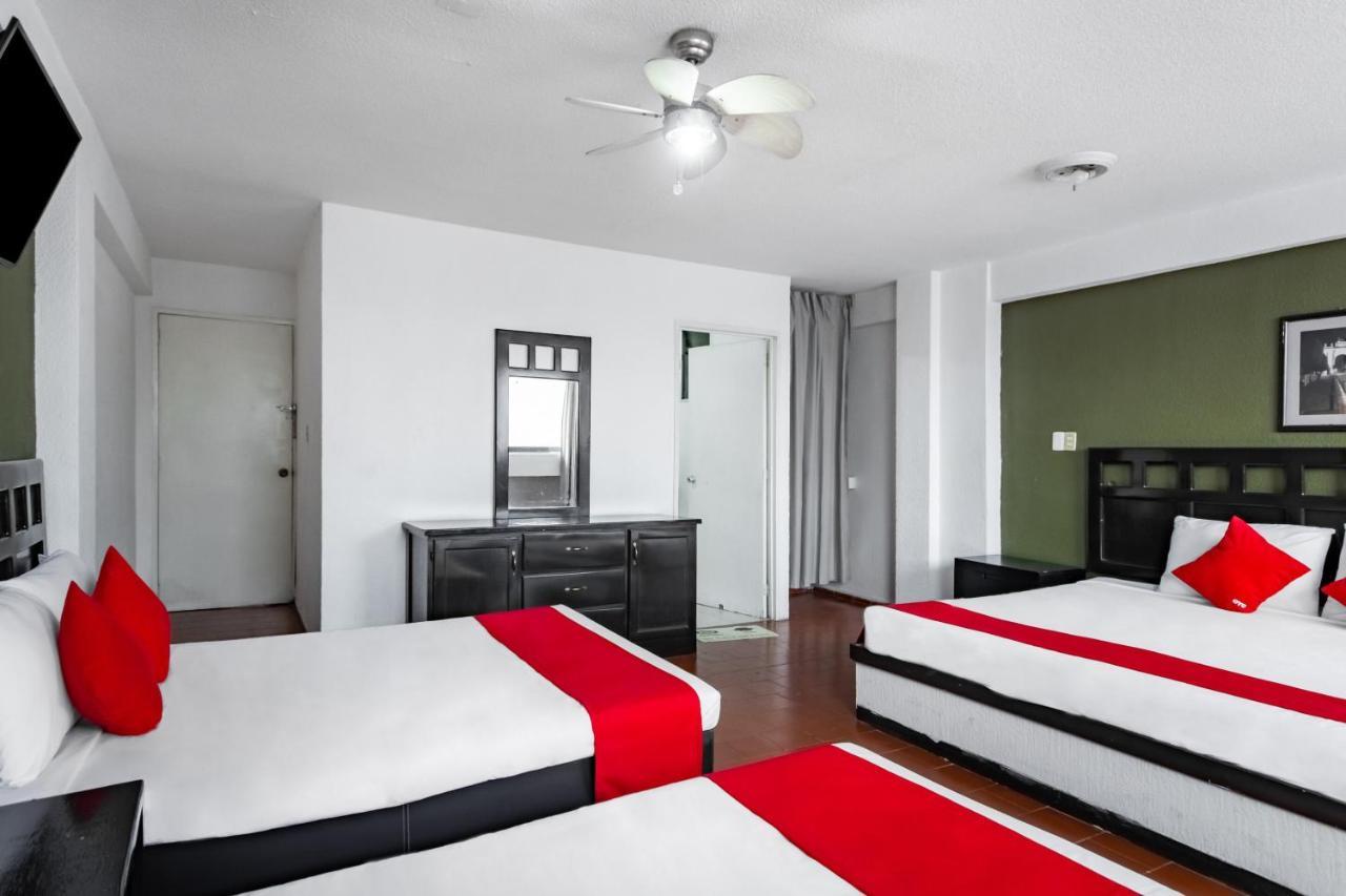 Hotel Halley เลออน ภายนอก รูปภาพ