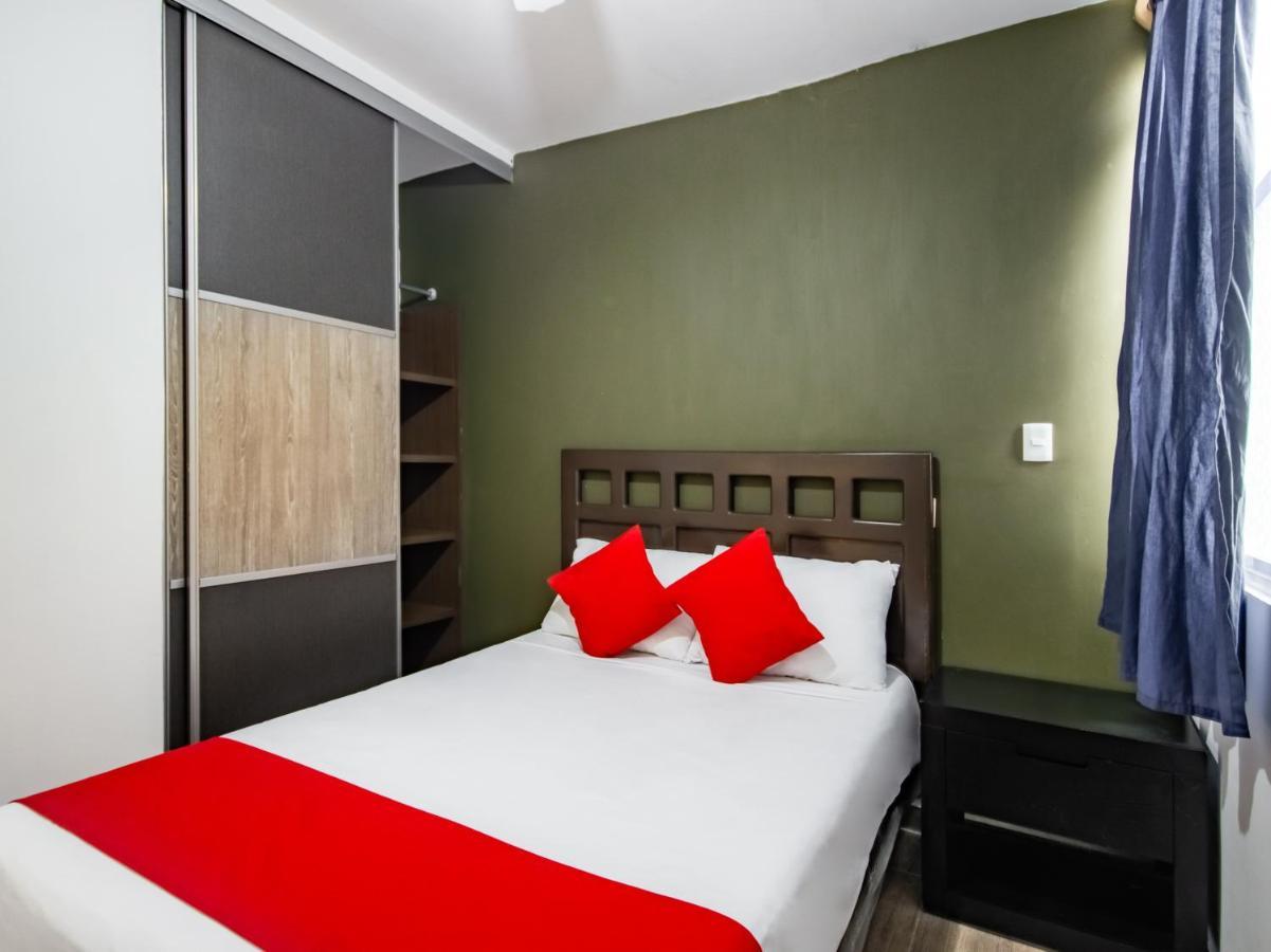 Hotel Halley เลออน ภายนอก รูปภาพ