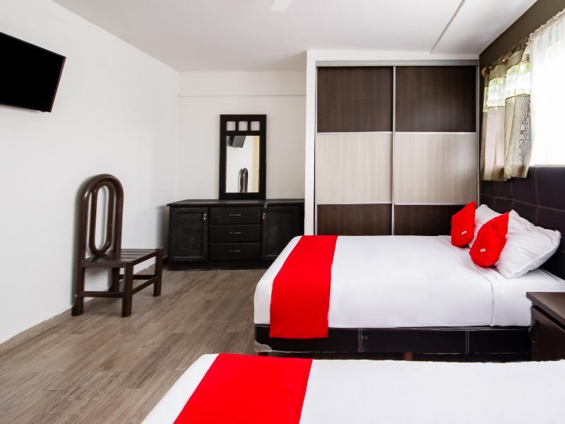 Hotel Halley เลออน ภายนอก รูปภาพ