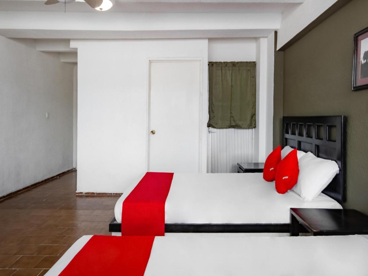 Hotel Halley เลออน ภายนอก รูปภาพ