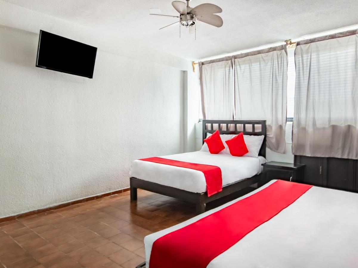 Hotel Halley เลออน ภายนอก รูปภาพ